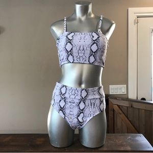 4 For 25$ Animal Print Swimsuit Bikini Set. Size Medium